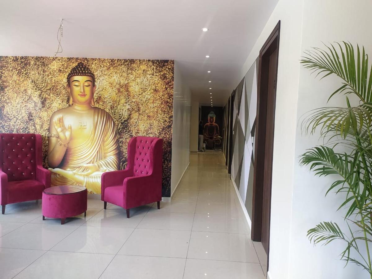 Rajlaxmi Hotel - Free Airport Pickup And Drop Jaipur Buitenkant foto
